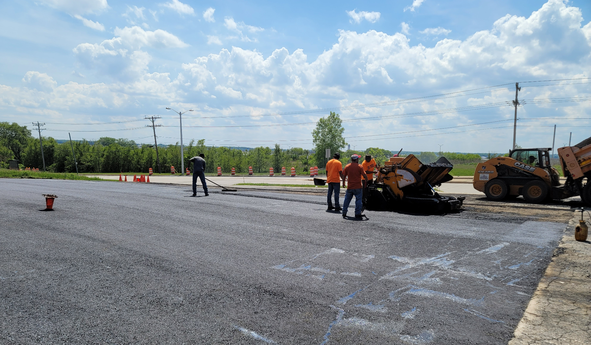 Professional asphalt paving in Milwaukee